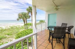 The Siren's Song - Steps from the beach, Direct Ocean Views! - Image 4